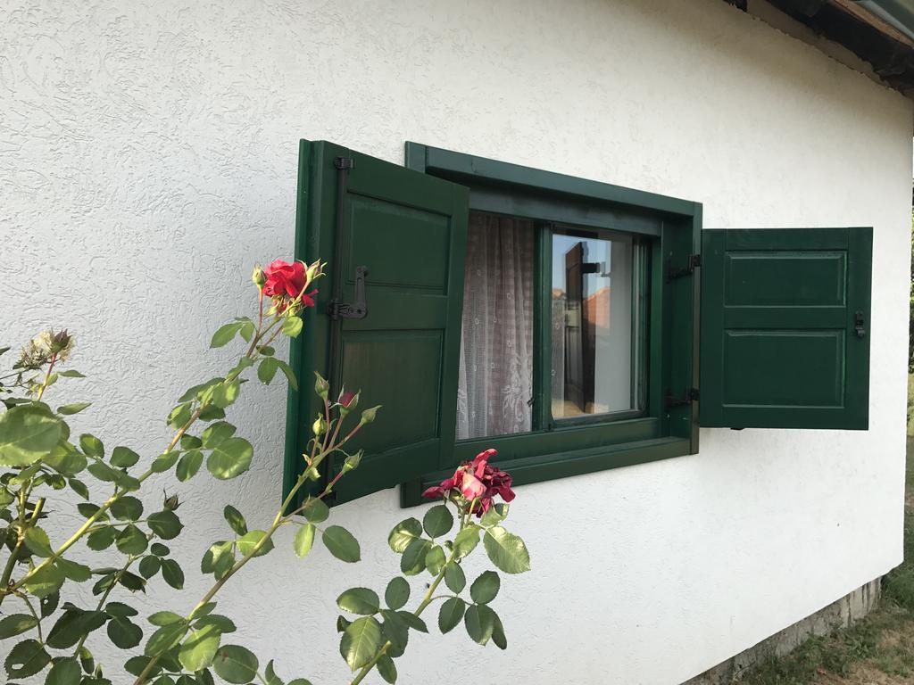 Etno Selo Rajski Konaci Leusici Esterno foto